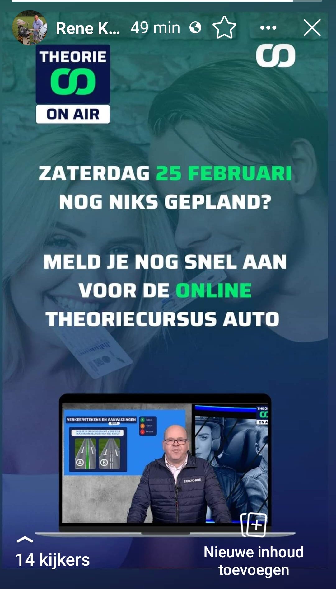 René Kogelman, Live Shopping presentator, bespreekt verkeersregels in een Live Social Shopping show voor rijschool Brookhuis.